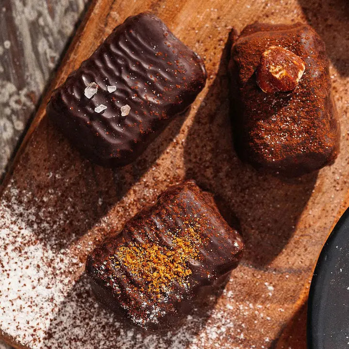Fine & Raw - 8 Piece Mixed Truffle Box