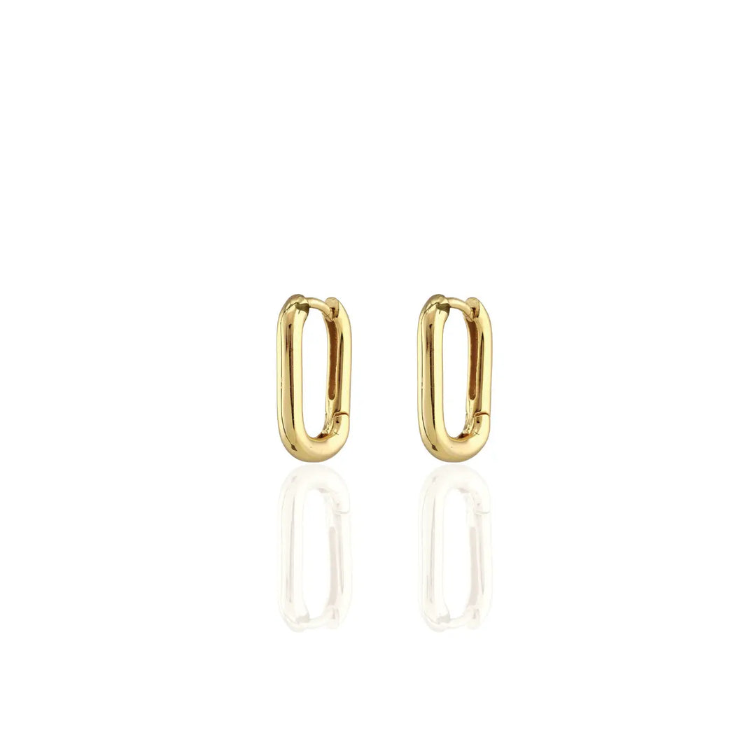 Kris Nations – Oval Hinged Huggie Hoop Earrings in 18K Gold Vermeil