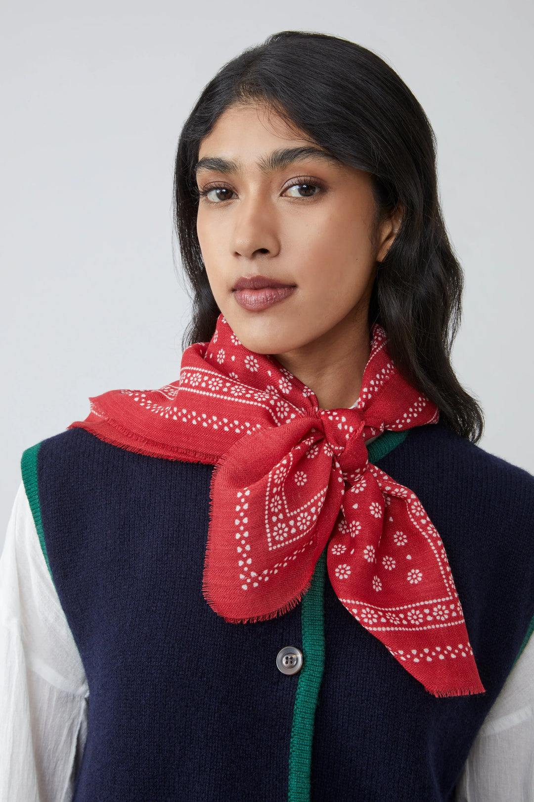 Moismont – Scarf No. 676 in Carmen