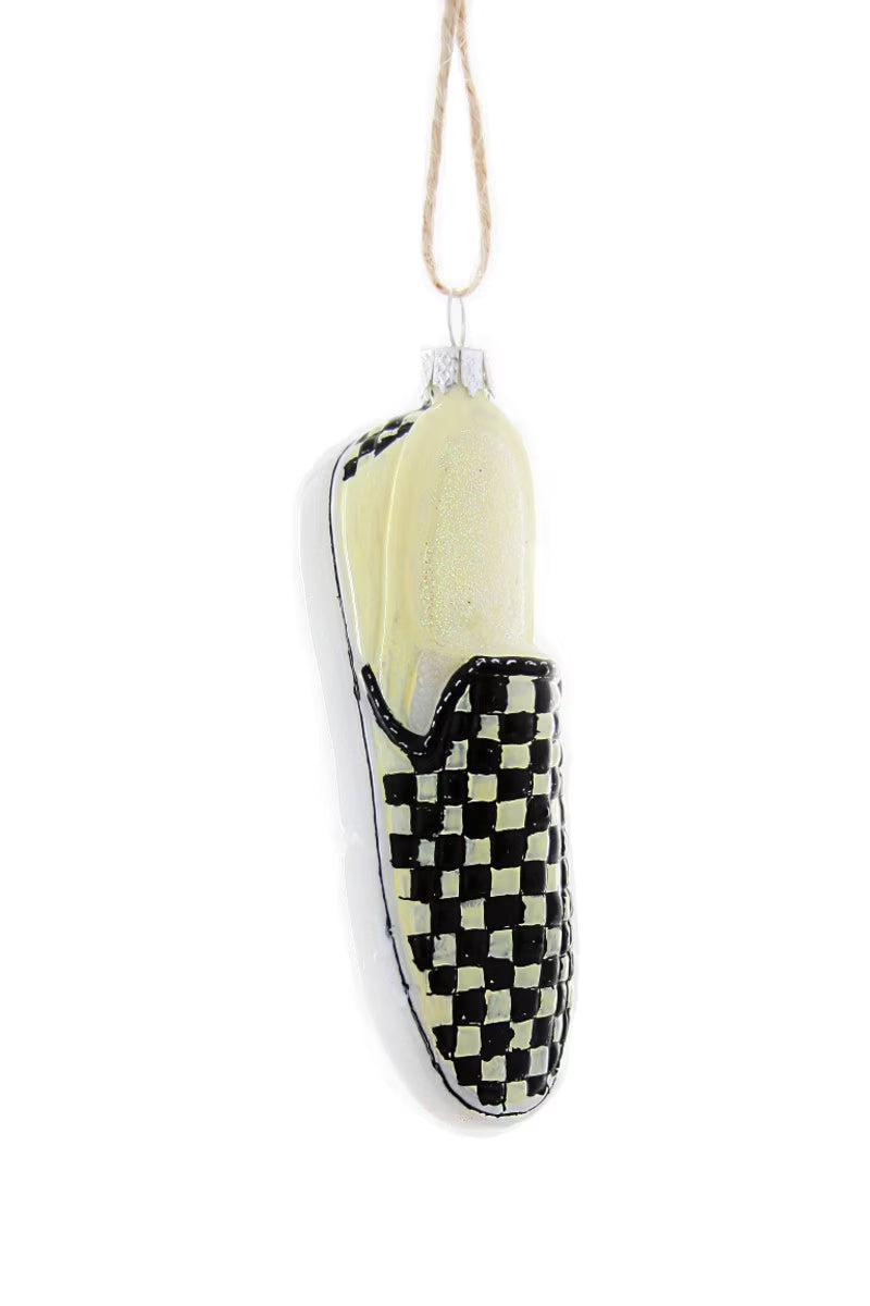 Cody Foster – Checkered Shoe