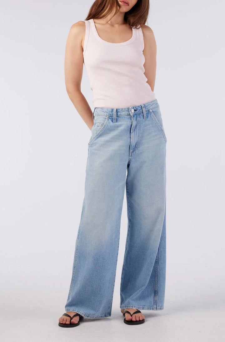 AMO Denim – Isabel in Radical