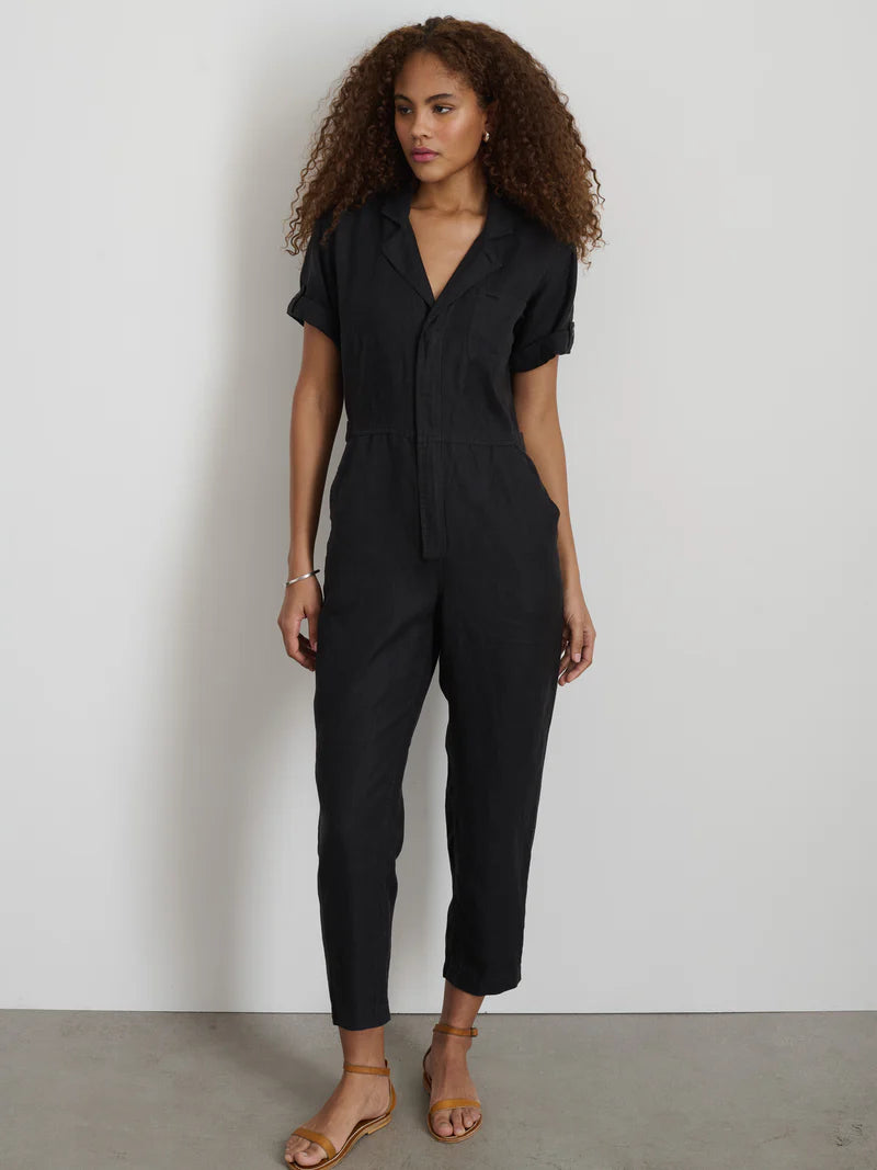 Alex Mill – Standard Short Sleeve Jumpsuit in Black – Salchicha