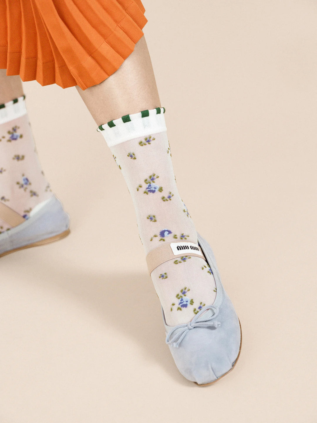 Hansel from Basel -Ashley Floral Sheer Crew in White