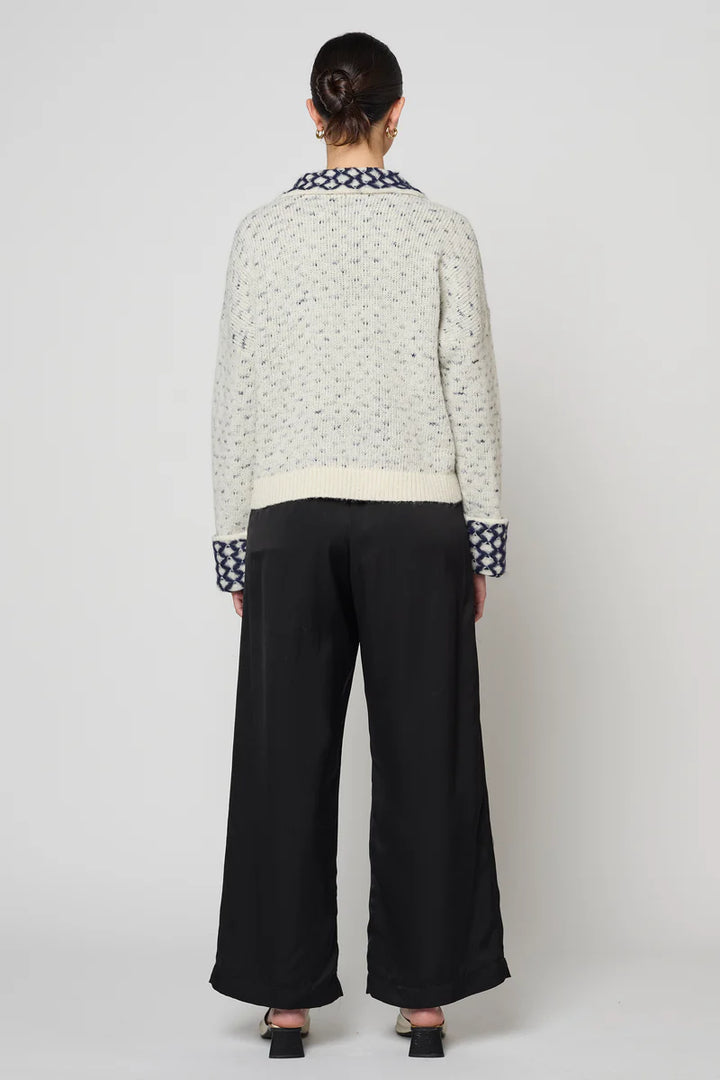 Atelier Delphine – Stand Collar Jumper in Cream with Navy