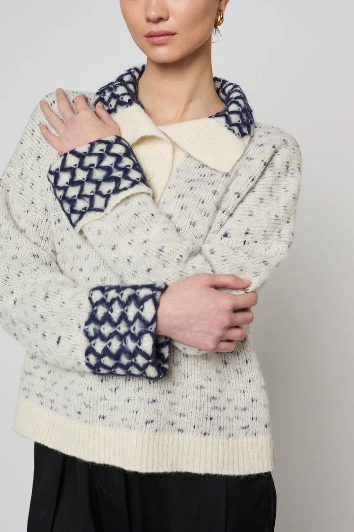 Atelier Delphine – Stand Collar Jumper in Cream with Navy