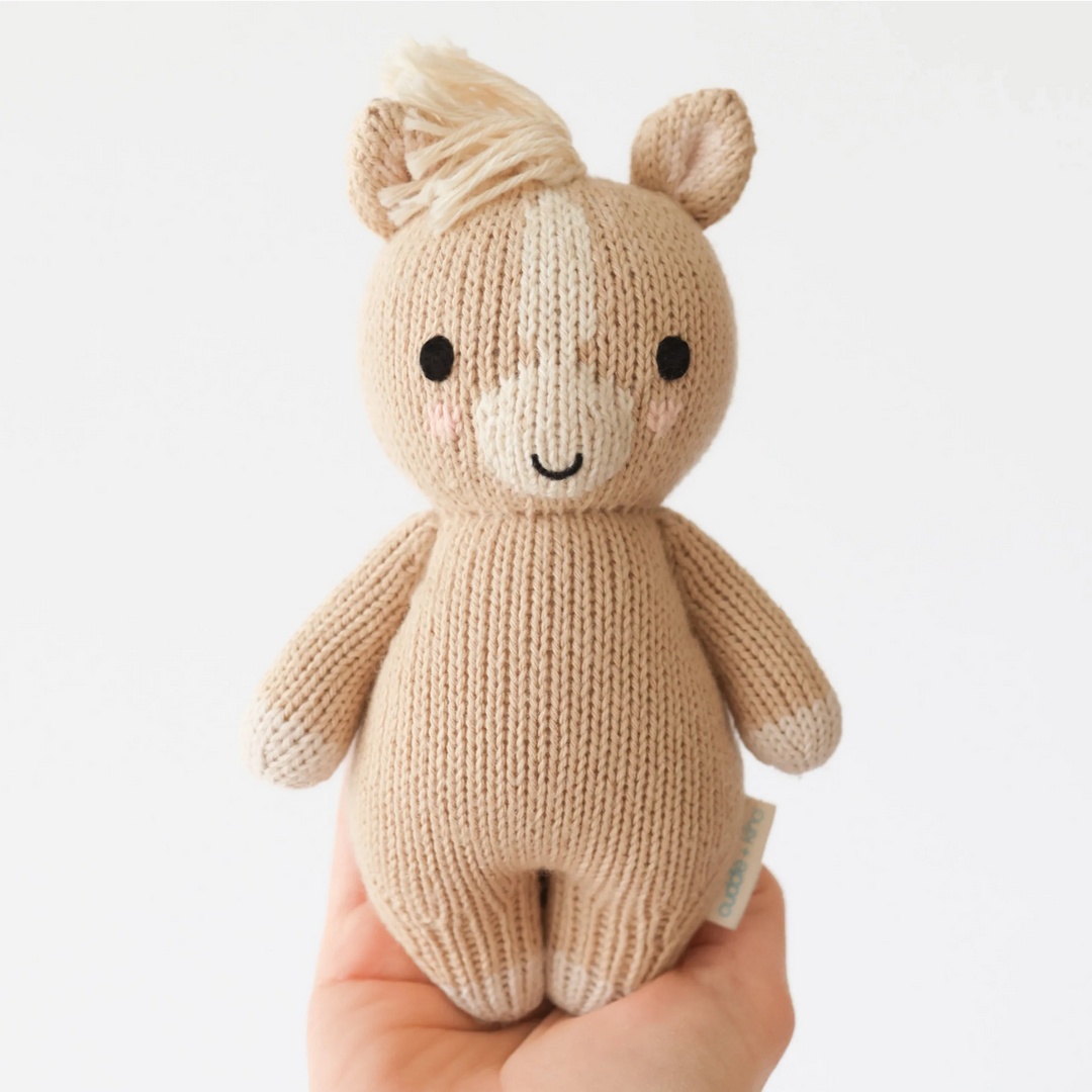 Cuddle + Kind – Baby Pony