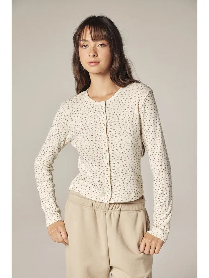 Amente – Romantic Button Down Short Cardigan in Cream Floral