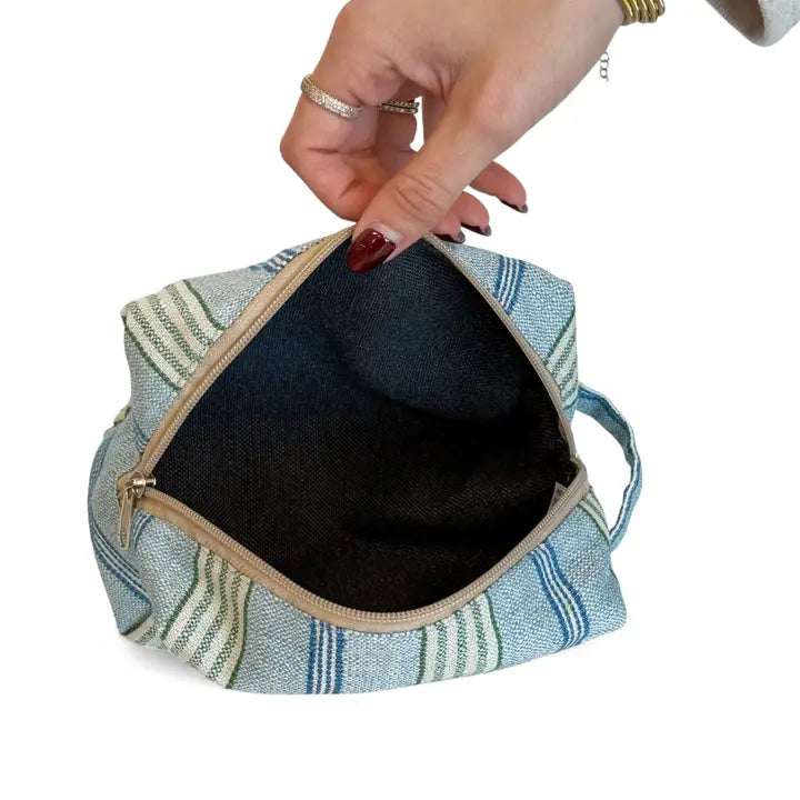 De La Mur Lines - Squared Makeup Bag in Cata