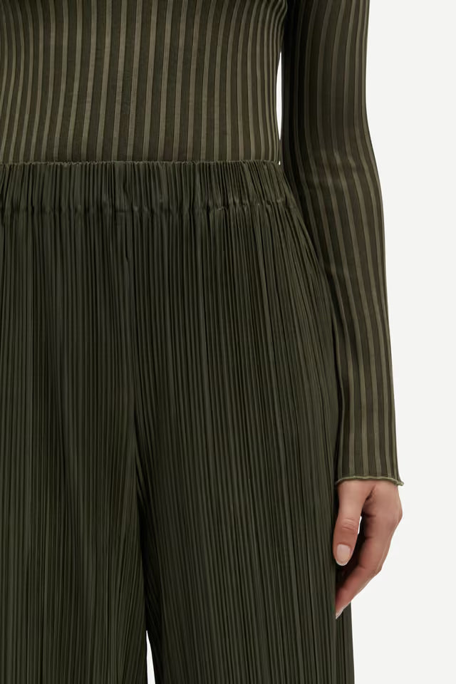 Samsoe Samsoe – Uma Trousers in Forest Night