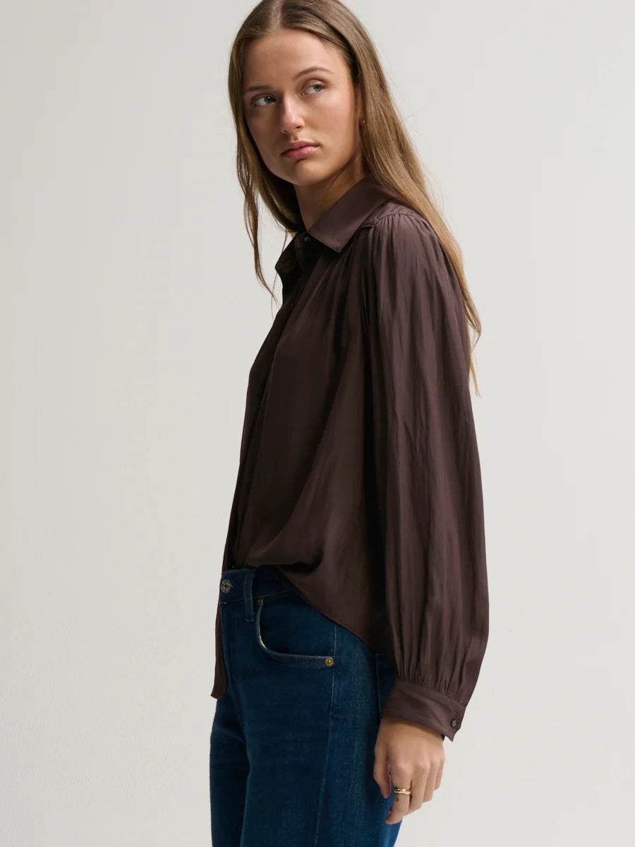 Margaret O'Leary – Isla Button Down Blouse in Espresso