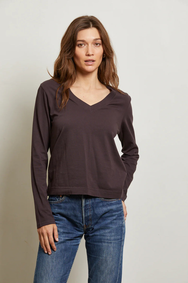Perfect White Tee – Sinatra Tee in Cocoa