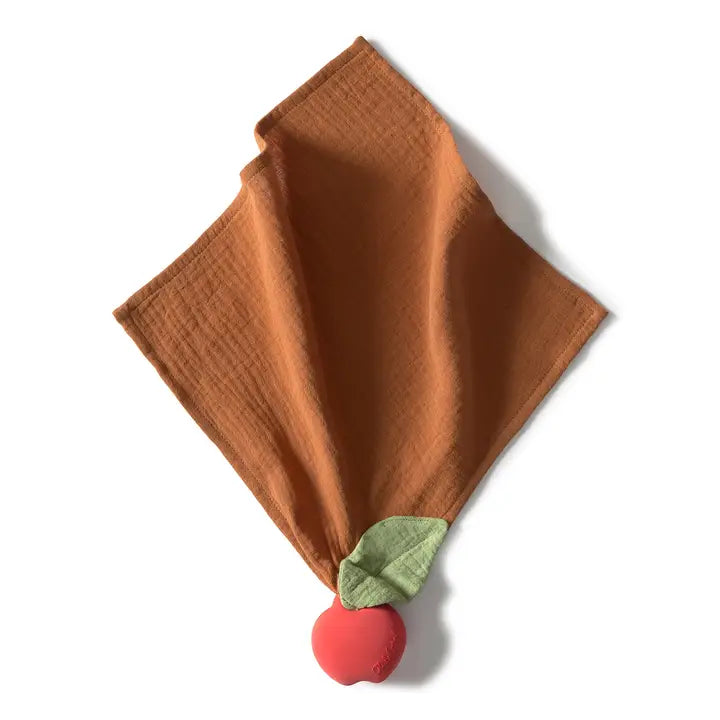 Oli & Carol – Pepa the Apple Cotton & Natural Rubber Teether