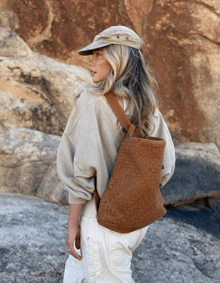 MANDRN - Woven Evra Tote in Light Saddle