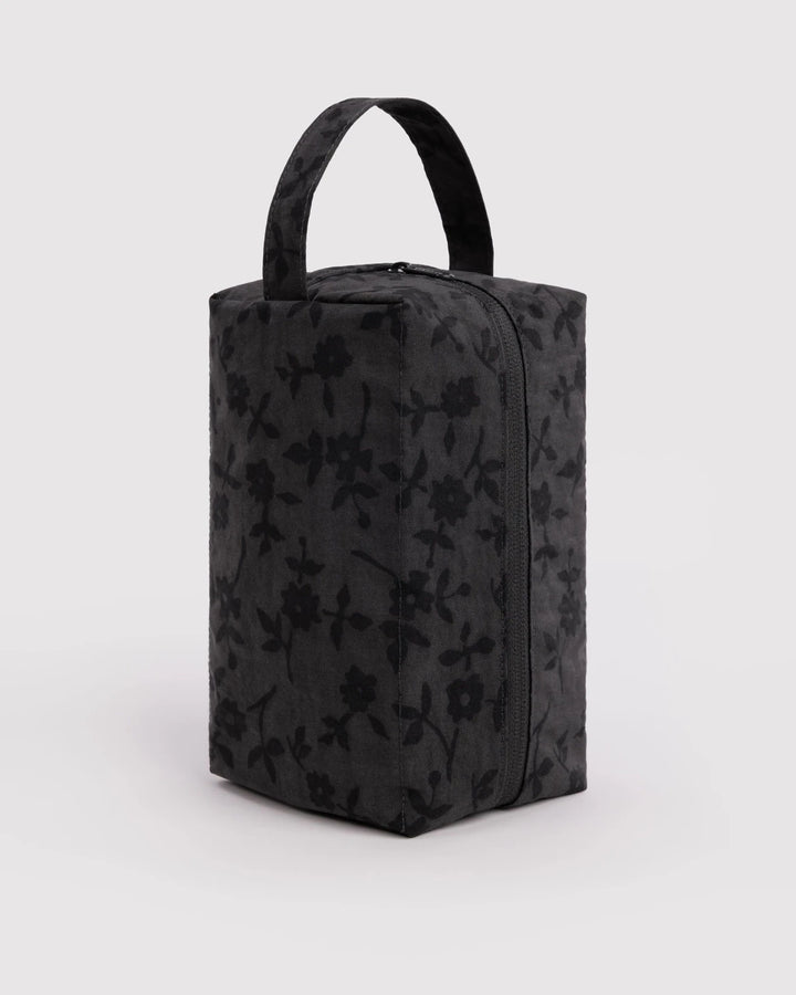 Baggu – Dopp Kit in Charcoal Ditsy Floral