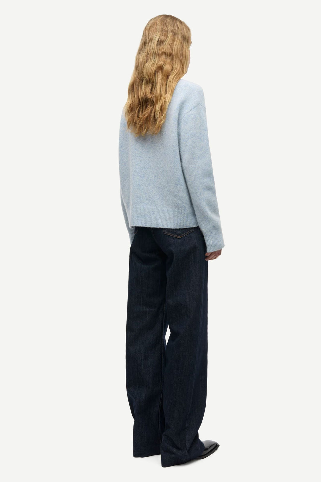 Samsoe – Samelody V Neck Sweater in Frozen Fjord