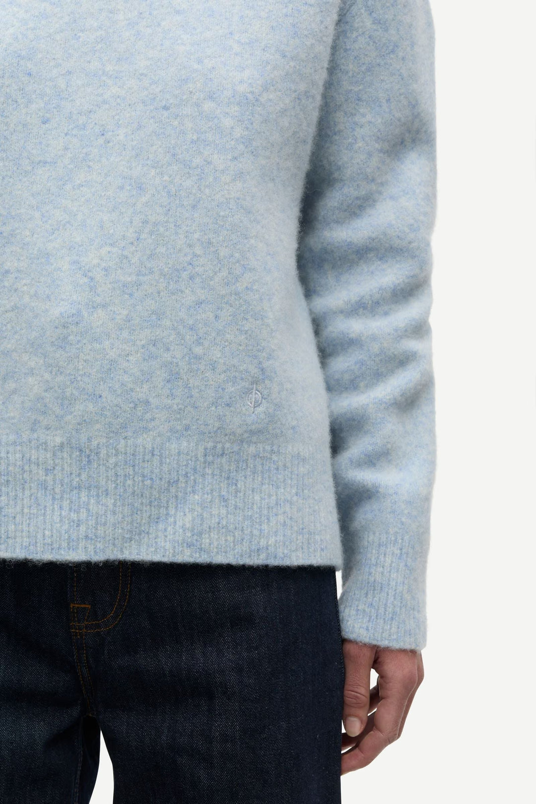 Samsoe – Samelody V Neck Sweater in Frozen Fjord