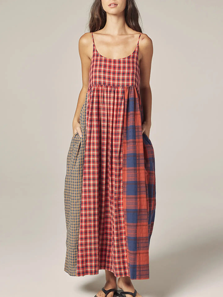 Amente – Constrast Midi Dress in Red and Blue