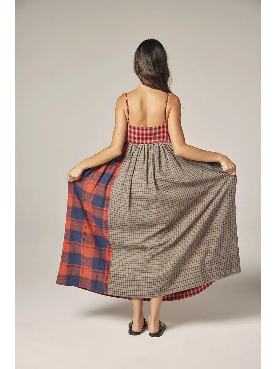 Amente – Constrast Midi Dress in Red and Blue