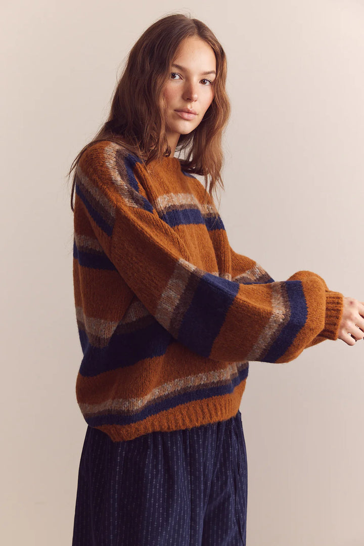 Amente – Baby Alpaca Wool Blend Crew Neck Sweater in Amber/Blue