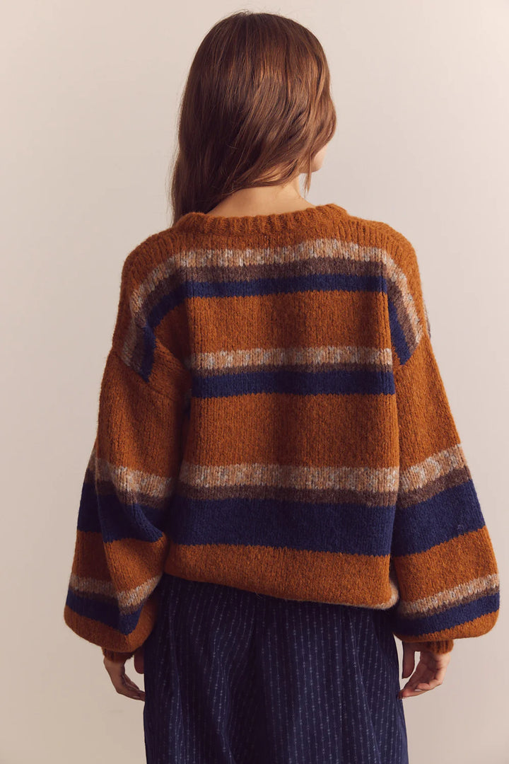 Amente – Baby Alpaca Wool Blend Crew Neck Sweater in Amber/Blue