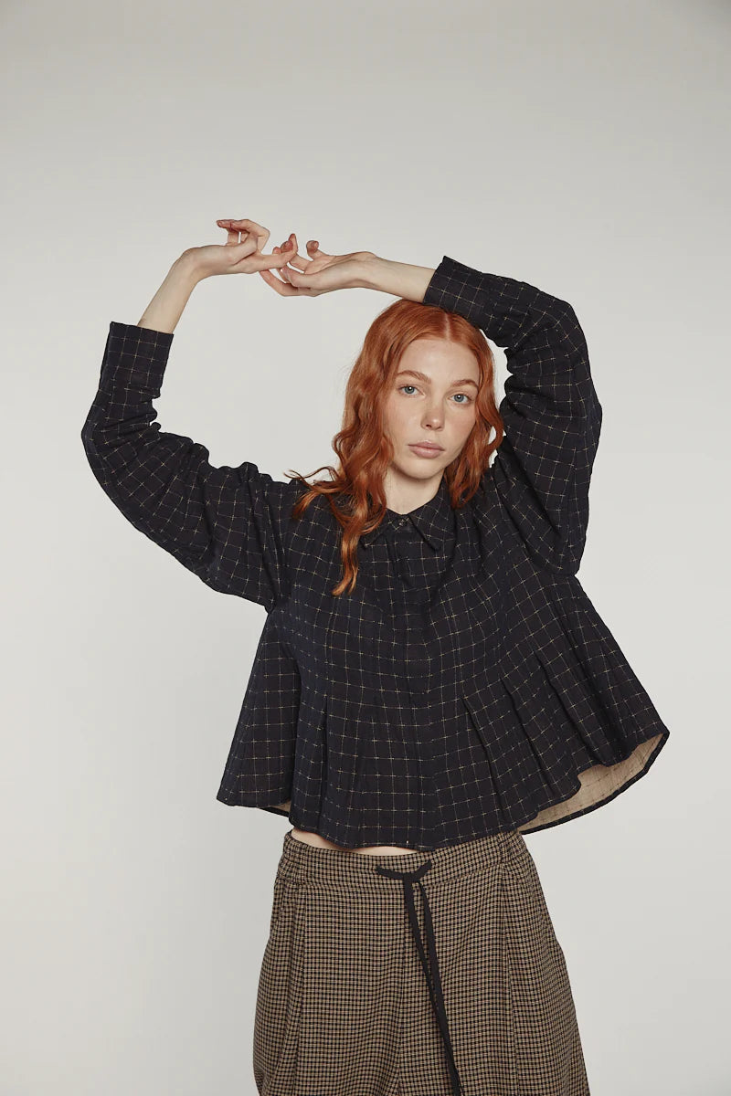 Amente – Cotton Pleated Blouse in Black