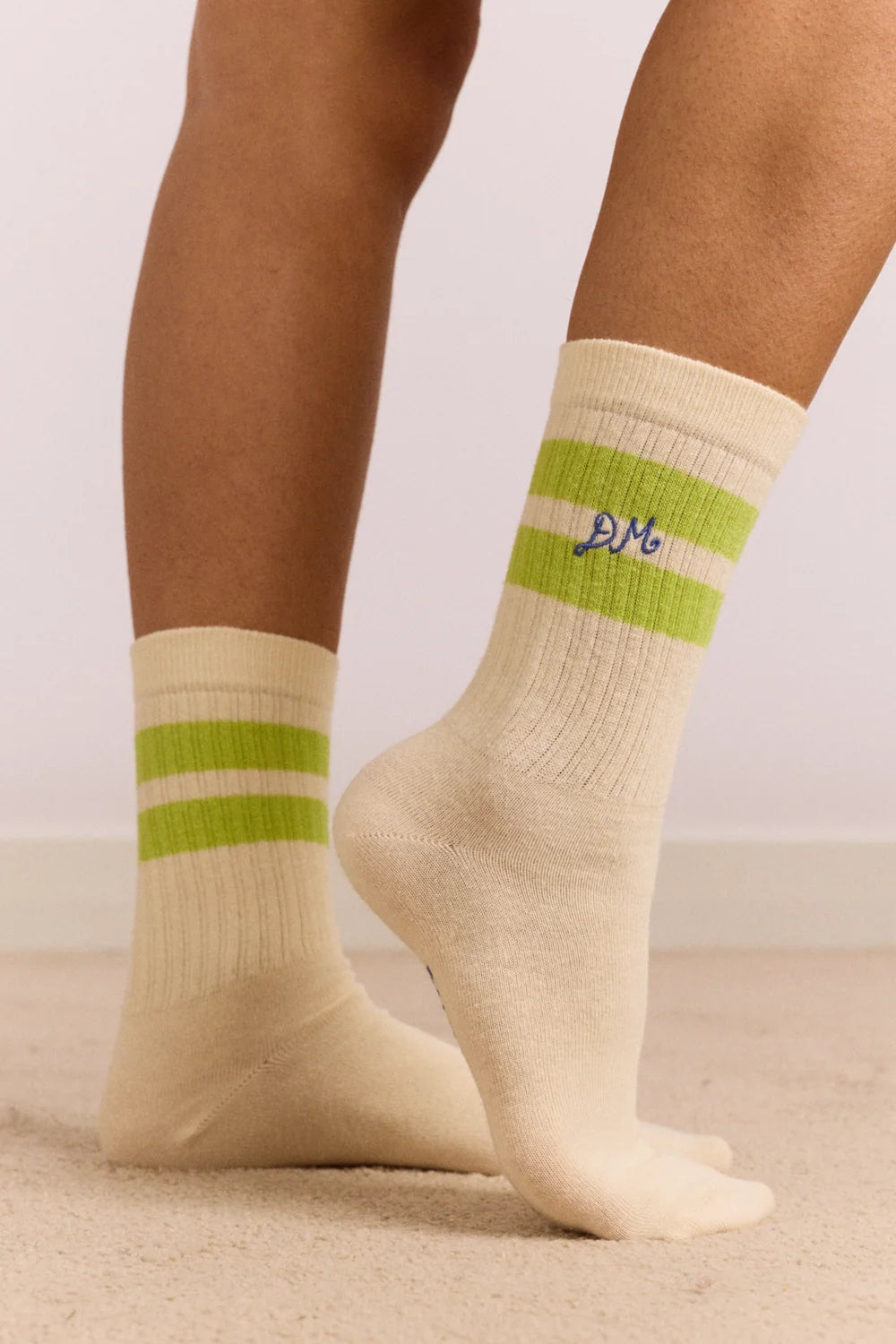 Damson Madder – Sporty Calf Length Socks in Cream & Chartreuse