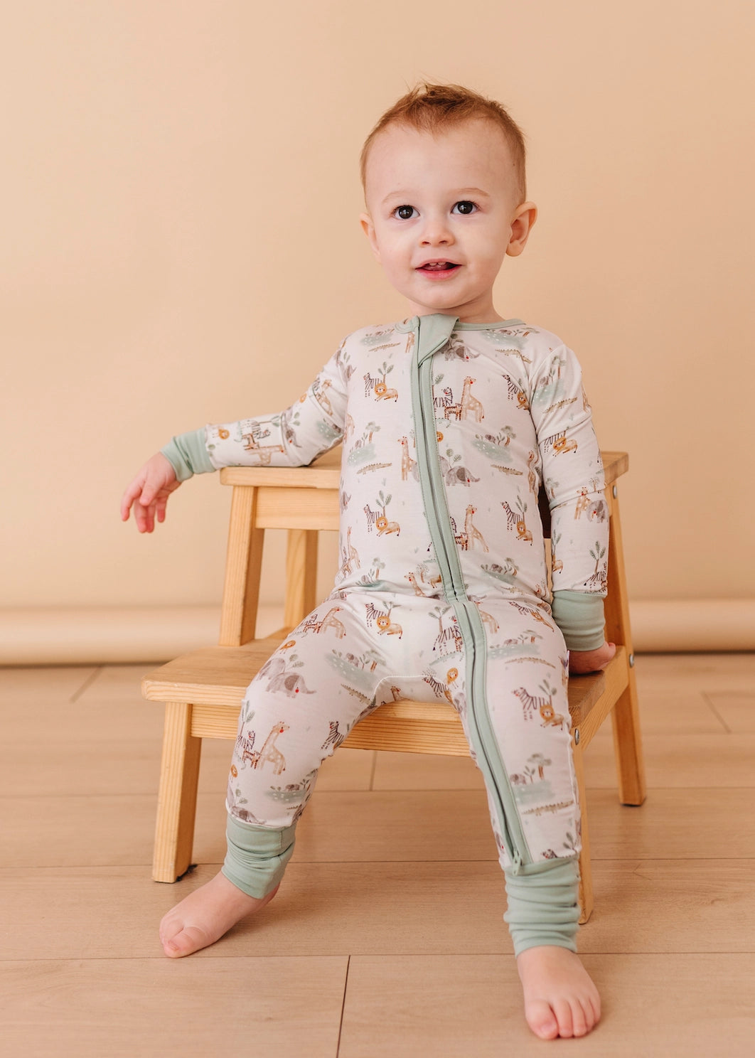 Bird and Bean – Bamboo Zip Sleeper in Soft Savannah