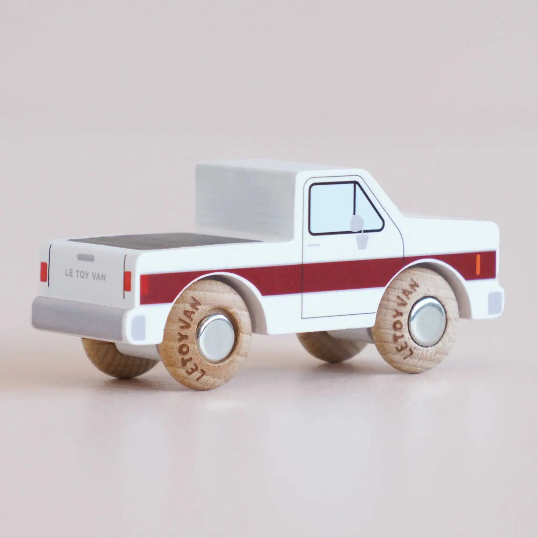Le Toy Van- GT165 Charlie in Cream & Red