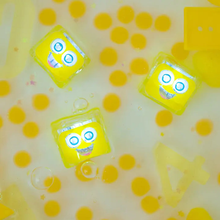 Glo Pals Alex Yellow Light-Up Cubes
