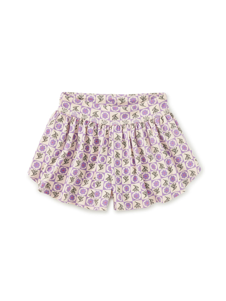 Tea Collection – Sporty Petal Shorts in Tile Floral