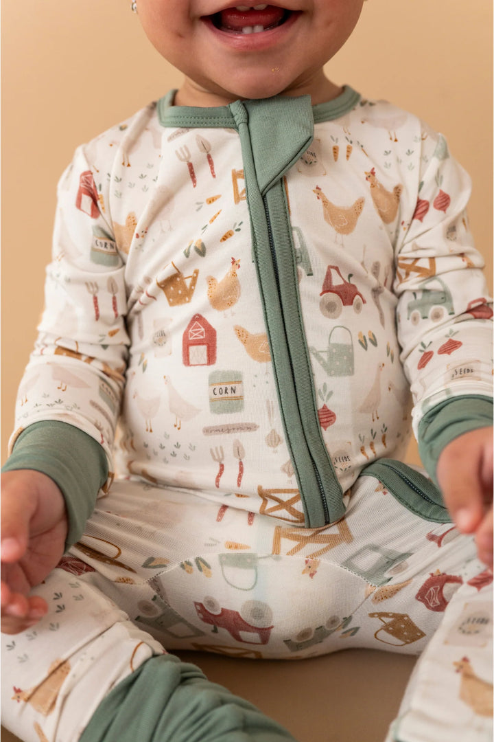 Bird and Bean – Bamboo Zip Sleeper in On the Farm