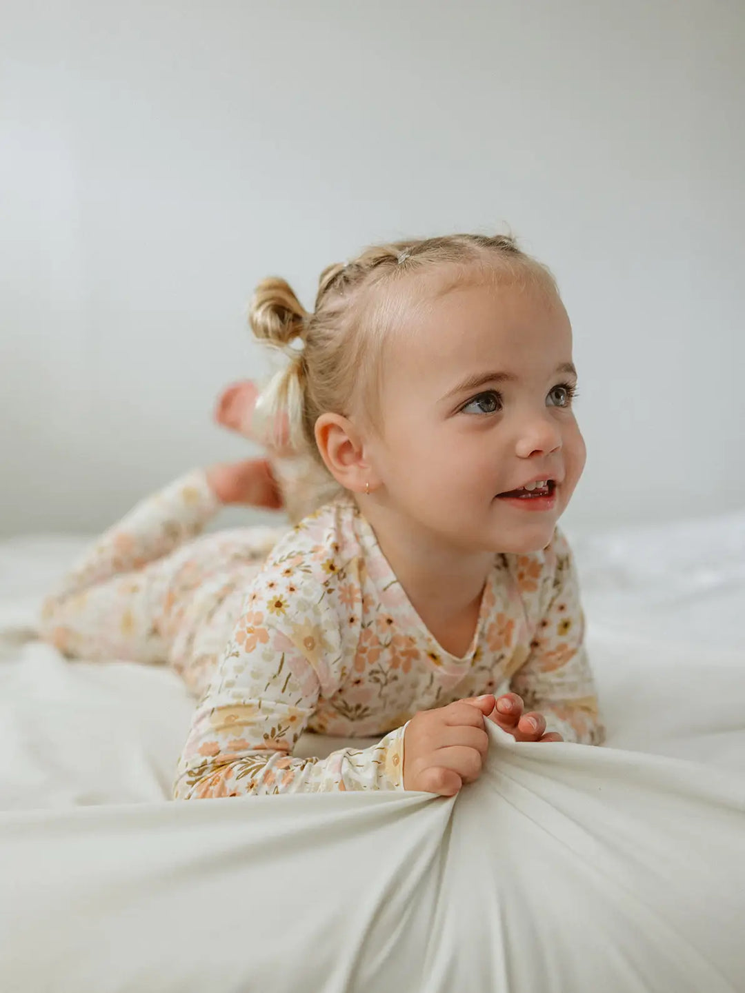 Honeycomb Goods - Two Piece Pajama Set in Flower Fields