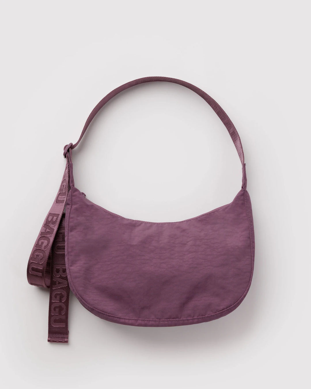 BAGGU - Medium Nylon Crescent Bag in Wild Plum