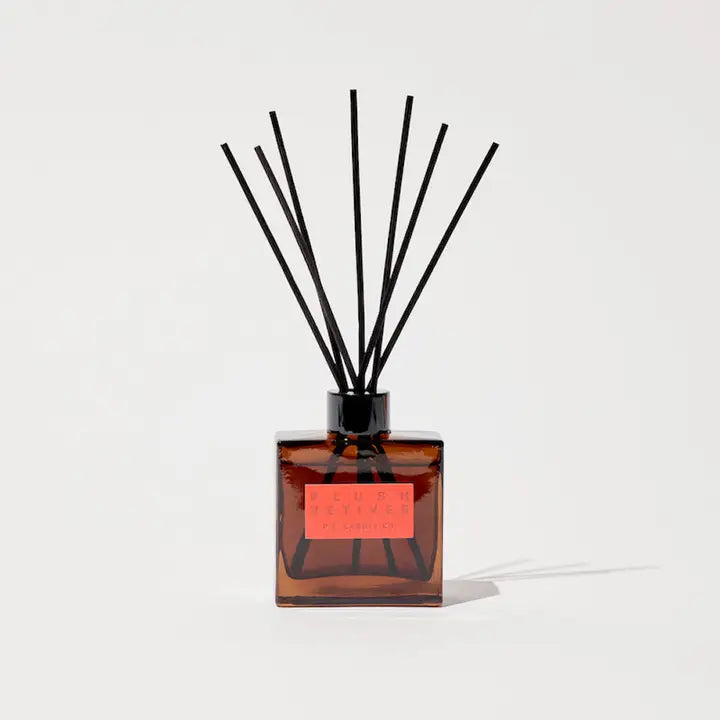 P.F Candle Co. – Plush Vetiver Hi-Fi Reed Diffuser