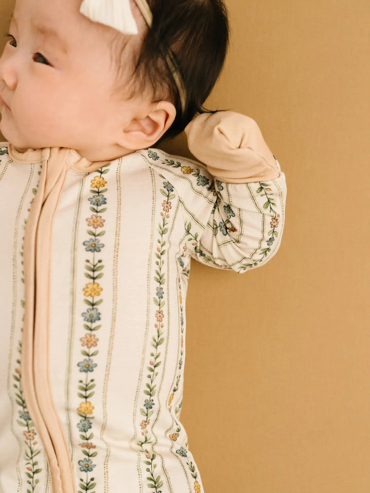 Little One Shop – Bamboo Sleeper in Dainty Daisy Stripe