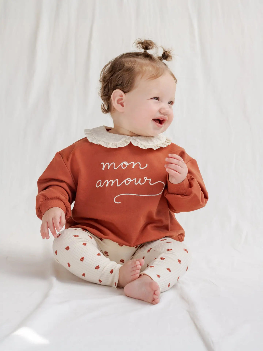 Quincy Mae – Collared Sweatshirt in Mon Amour