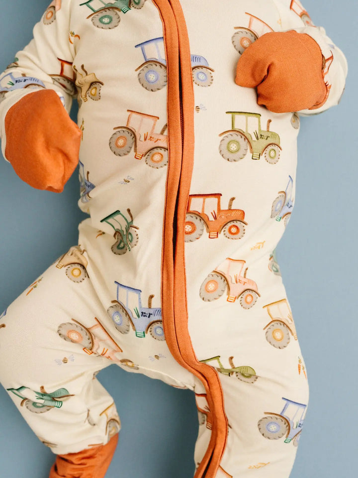 Little One Shop – Tractor Ride Bamboo Sleeper