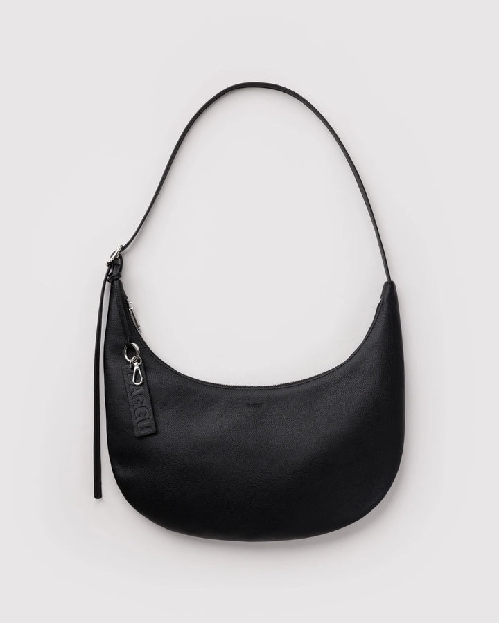 BAGGU - Medium Leather Flat Crescent Bag in Black