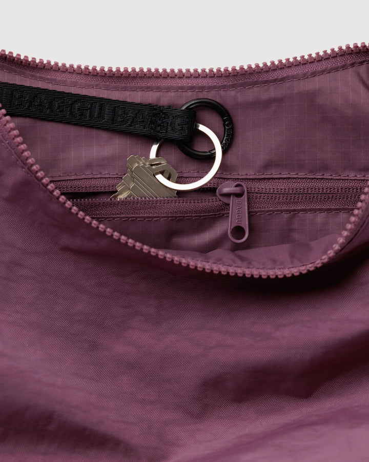 BAGGU - Medium Nylon Crescent Bag in Wild Plum