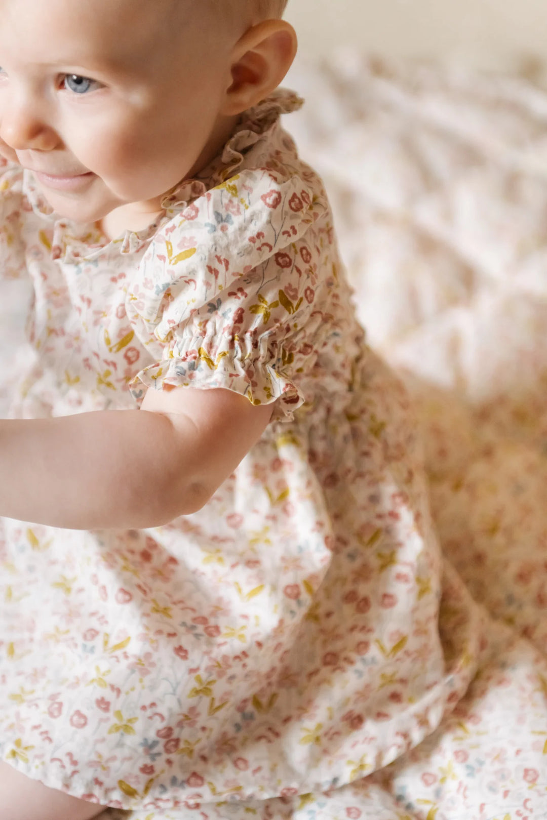 Pehr – Ruffle Puff Sleeve Dress in Floret