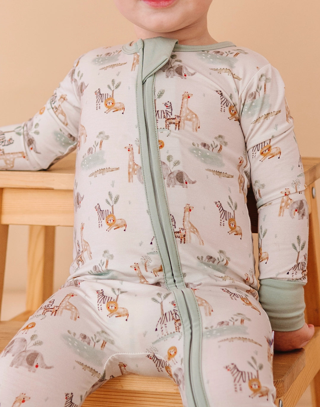 Bird and Bean – Bamboo Zip Sleeper in Soft Savannah