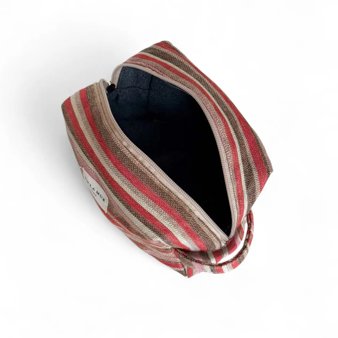 De La Mur Lines - Squared Makeup Bag in Pita