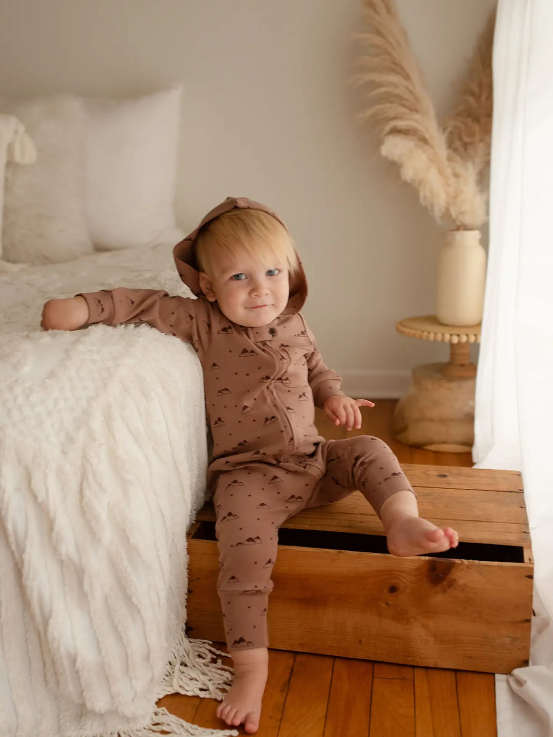 L'ovedbaby – Organic Zipper Romper in Latte Mountain