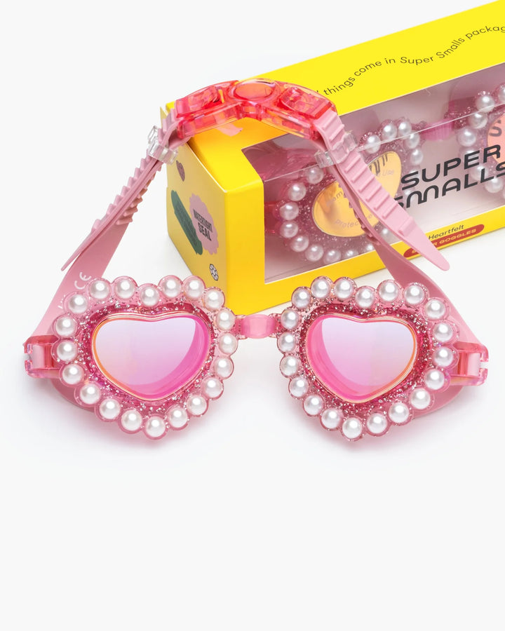 Super Smalls – Heartfelt Super Goggles