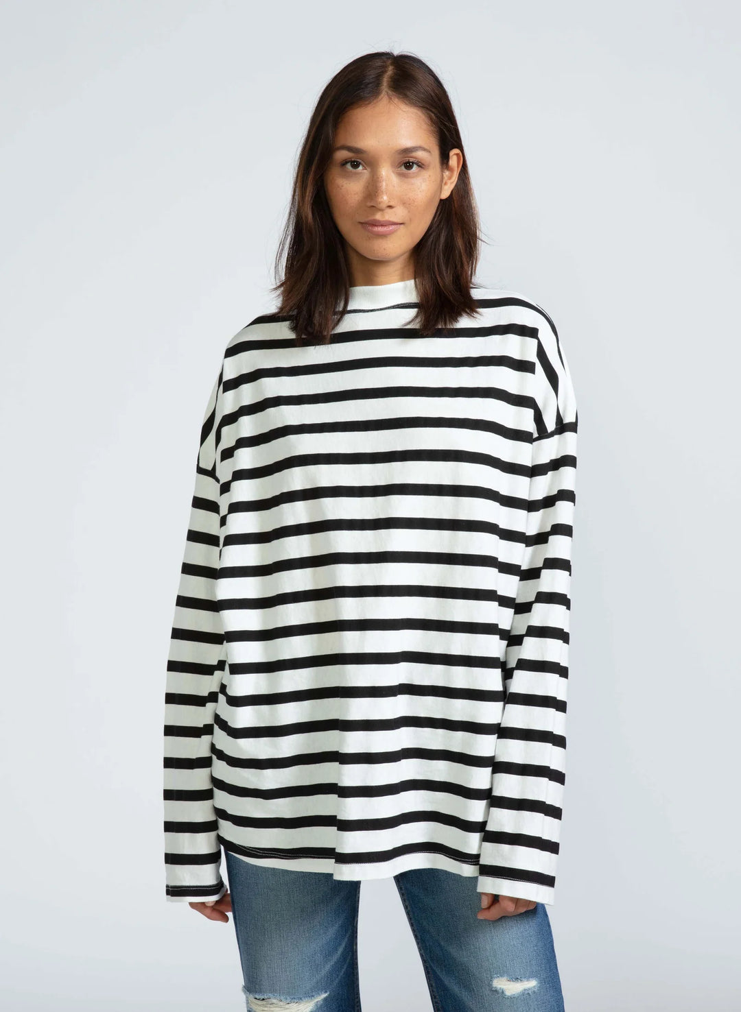 ASKK NY – Printed Long Sleeve Tee in Thin White Stripe