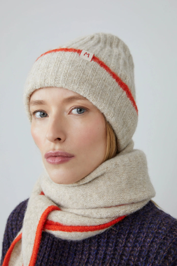 Moismont – Cap No. 217 in Paper