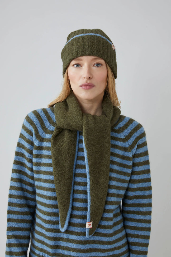 Moismont – Elly Scarf No. 218 in Hunter Green