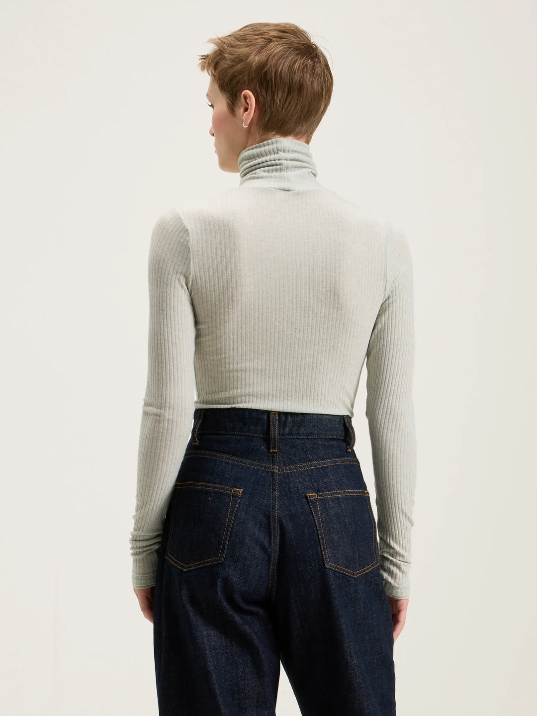 Bellerose – Vinay Fitted Turtleneck in Givre