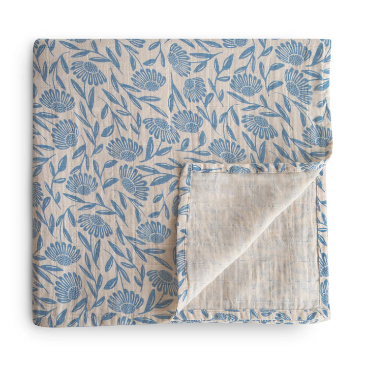 Mushie - Organic Cotton Muslin Swaddle in Blue Flowers