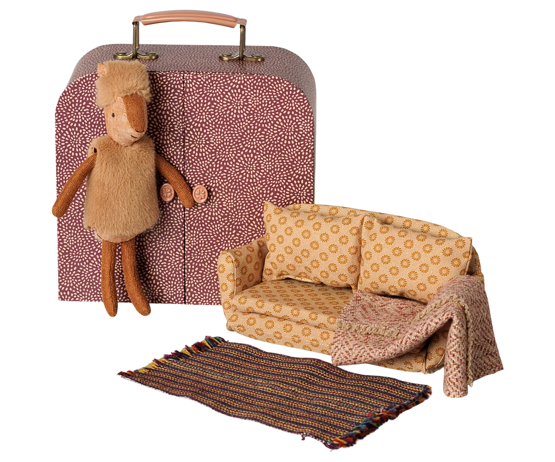 Maileg - Little Sister Reindeer in Suitcase